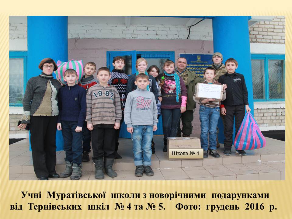 �����  �����  ��䳿
